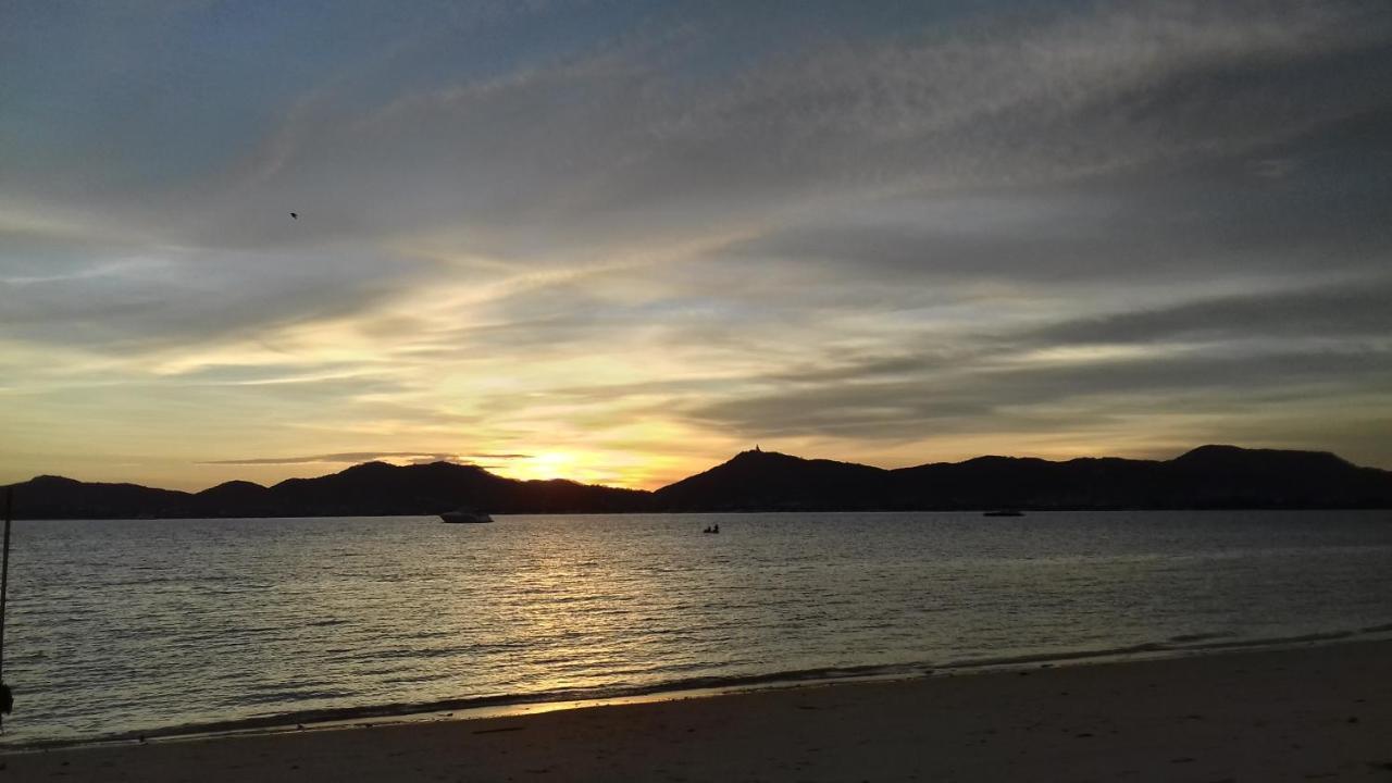 The Mooring Resort 攀瓦海滩 外观 照片
